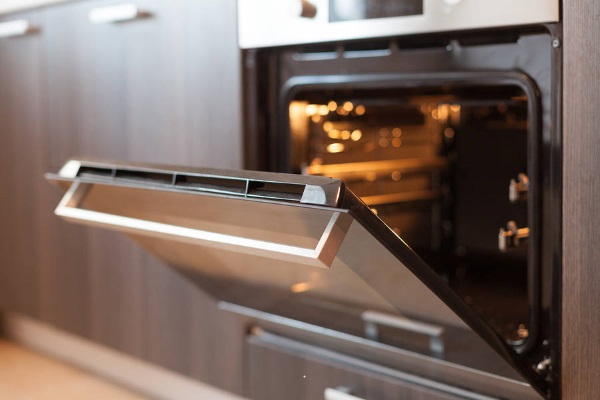 Oven Door Opening